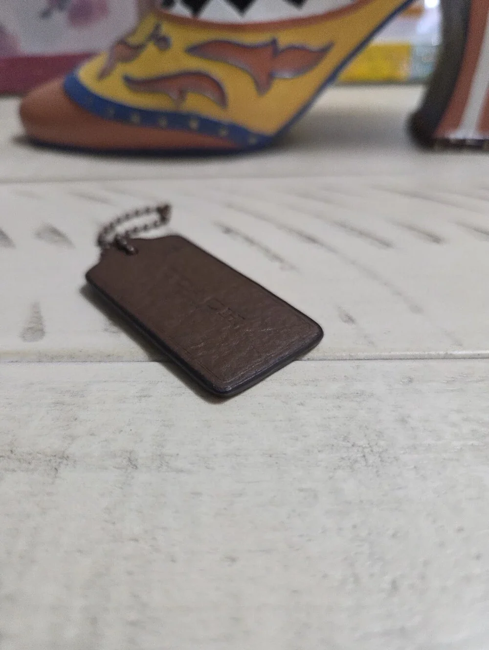 COACH Brown Leather HangTag, EUC